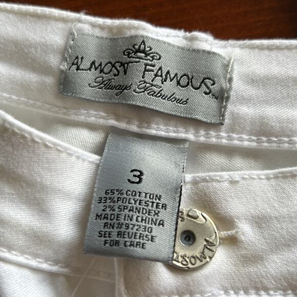 Almost Famous Size 3 White Stretch Denim High Waist Jeans Cropped Ankle Y2K - Picture 9 of 14